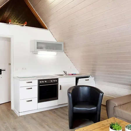 Semesterbostad Bootshaus Am Mueritzarm