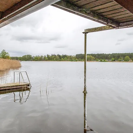 Bootshaus Am Mueritzarm Vipperow
