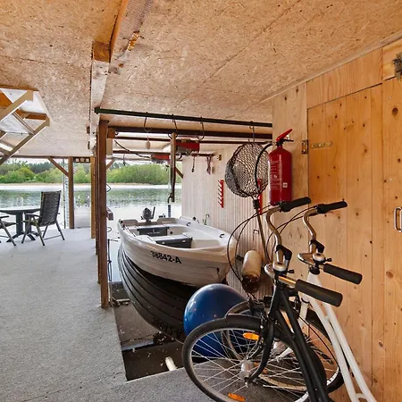 Bootshaus Am Mueritzarm Semesterbostad Vipperow