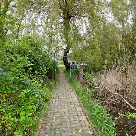 Bootshaus Am Mueritzarm Semesterbostad *