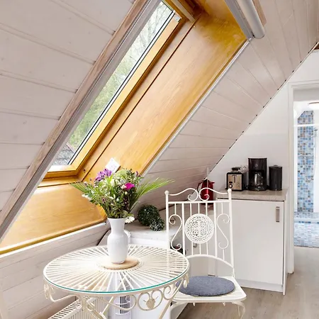 Bootshaus Am Mueritzarm Holiday home Vipperow