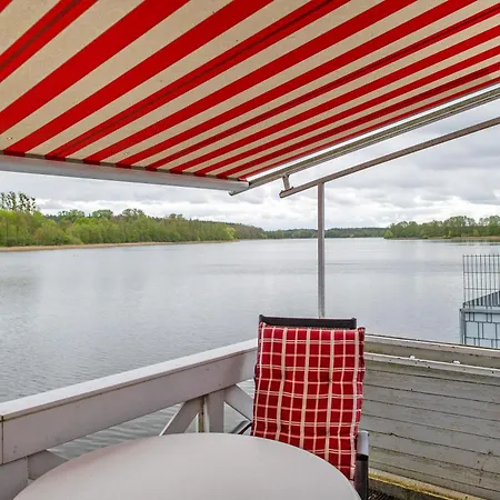 Bootshaus Am Mueritzarm Vipperow